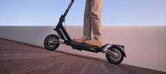 NAVEE ST3 Pro Electric Scooter